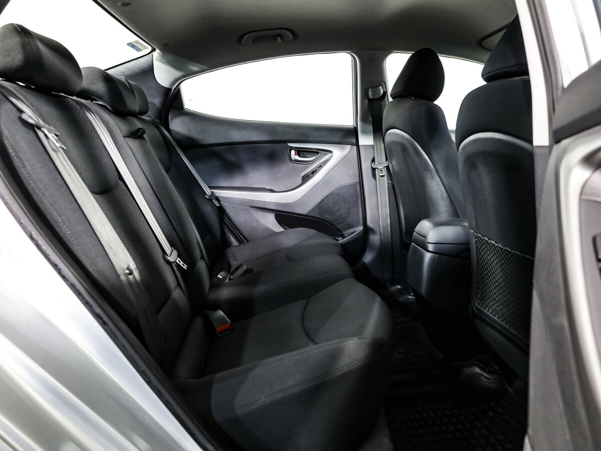 Hyundai Elantra б/у, 2015, Механическая. Фото: #15