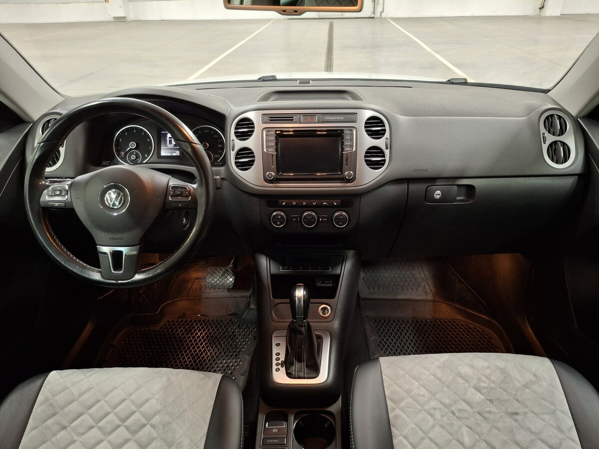 Volkswagen Tiguan б/у, 2016, Автоматическая. Фото: #13