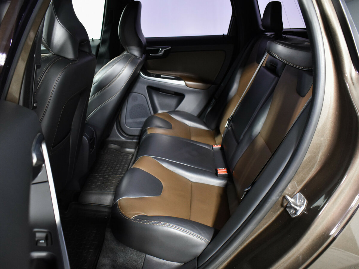 Вольво ИксЦ60 б/у, 2017, Автоматическая. Фото: #9