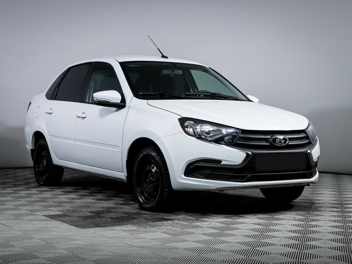 Lada (ВАЗ) Granta б/у, 2023, Механическая. Фото: #2