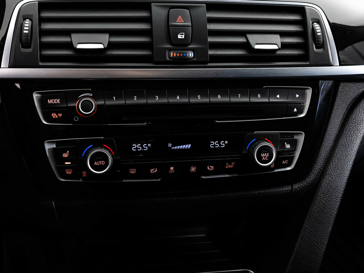 BMW 3 серии б/у, 2016, Автоматическая. Фото: #11