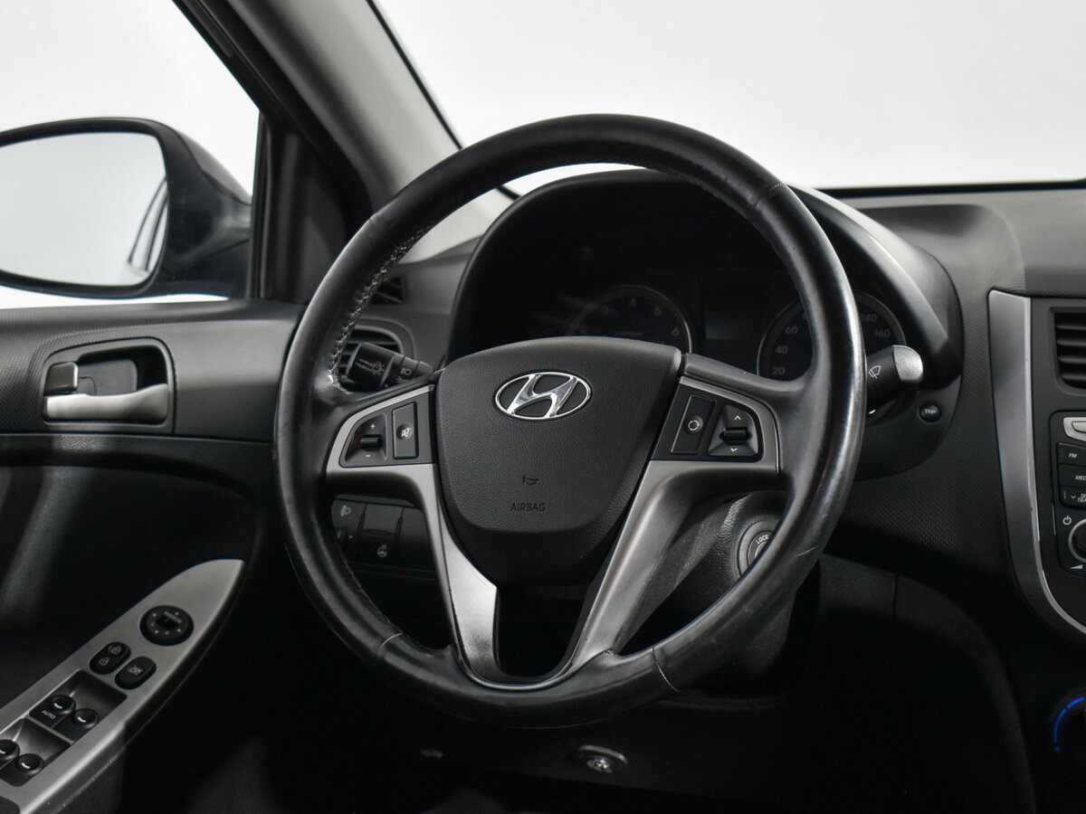 Hyundai Solaris б/у, 2016, Механическая. Фото: #16