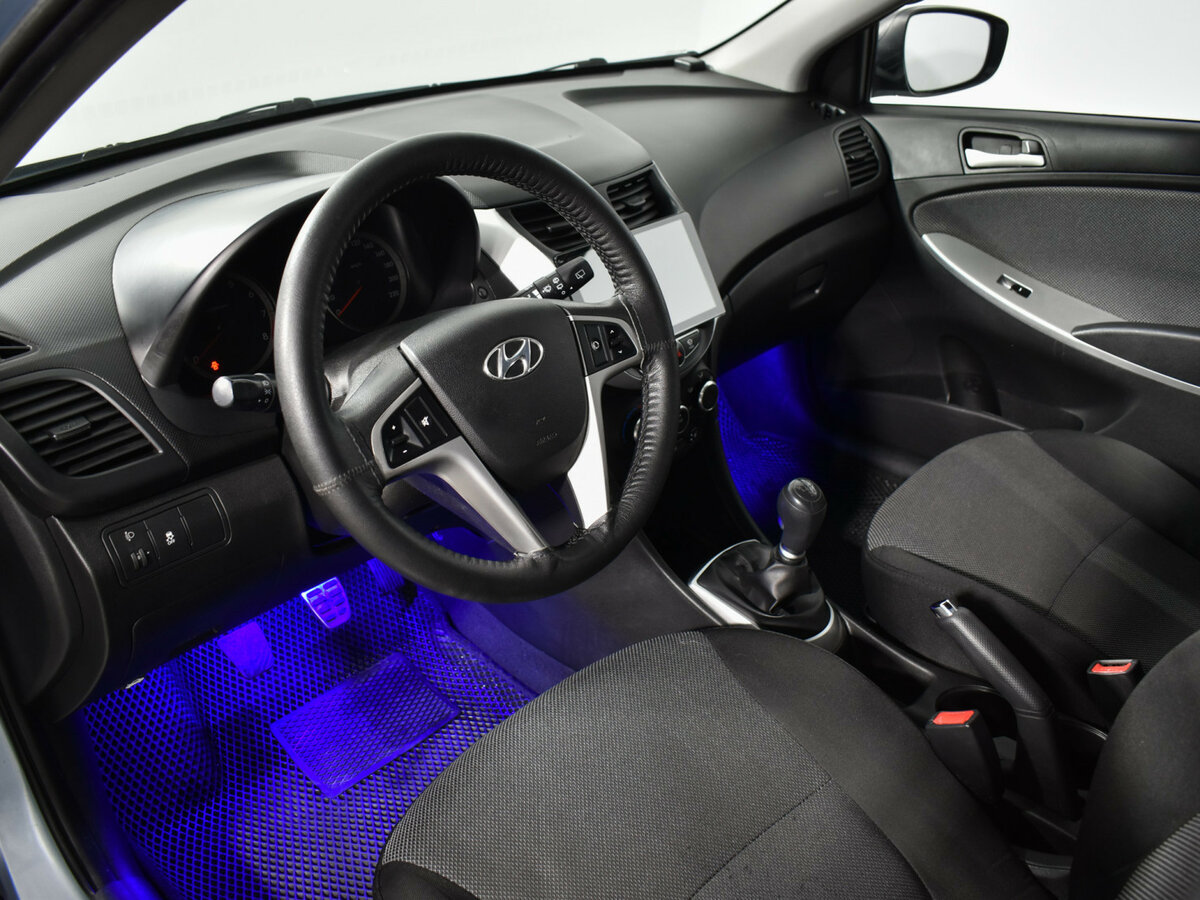 Hyundai Solaris б/у, 2014, Механическая. Фото: #8