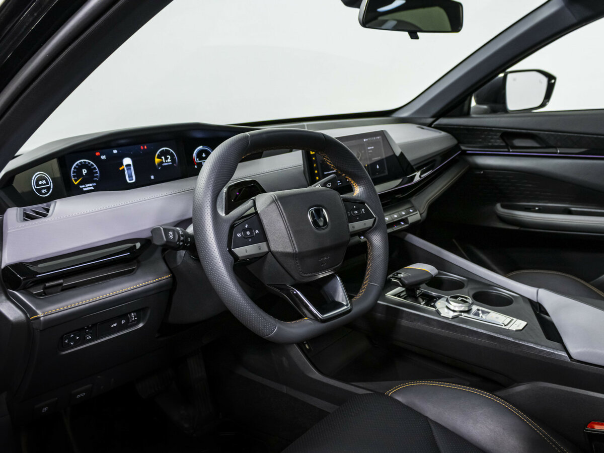 Чанган УНИ-В б/у, 2023, Роботизированная. Фото: #9