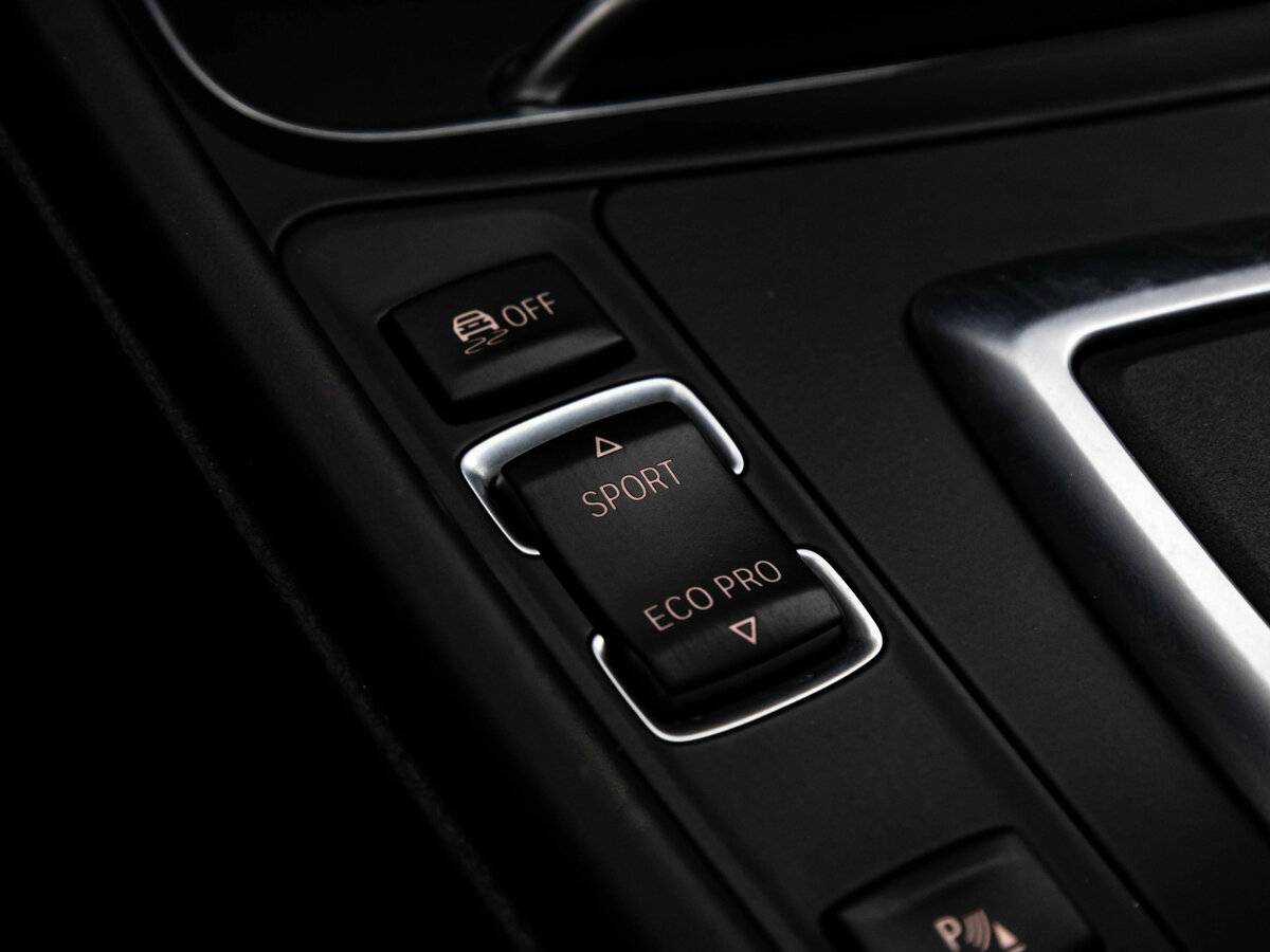 BMW 3 серии б/у, 2016, Автоматическая. Фото: #12