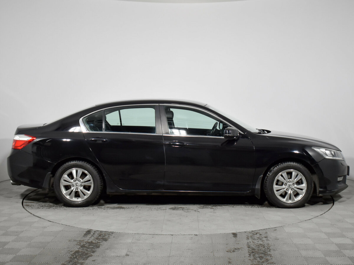 Хонда Аккорд б/у, 2013, Автоматическая. Фото: #3