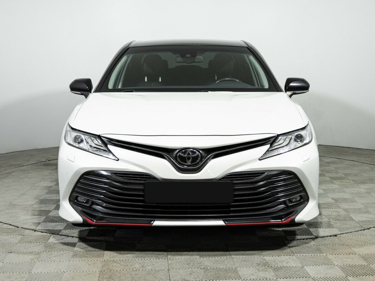 Toyota Camry б/у, 2020, Автоматическая. Фото: #1