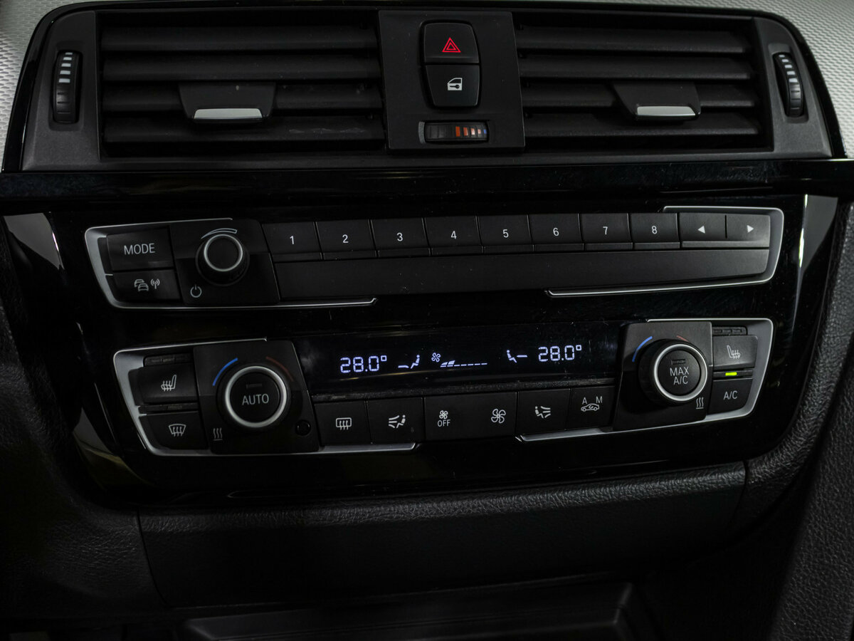 БМВ 3 серии б/у, 2018, Автоматическая. Фото: #13