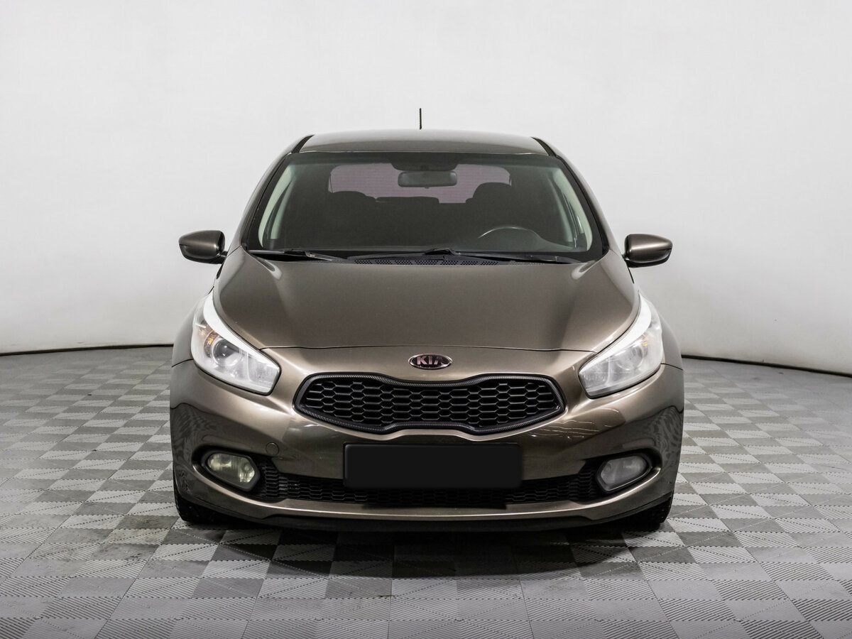 Kia Ceed б/у, 2012, Автоматическая. Фото: #1