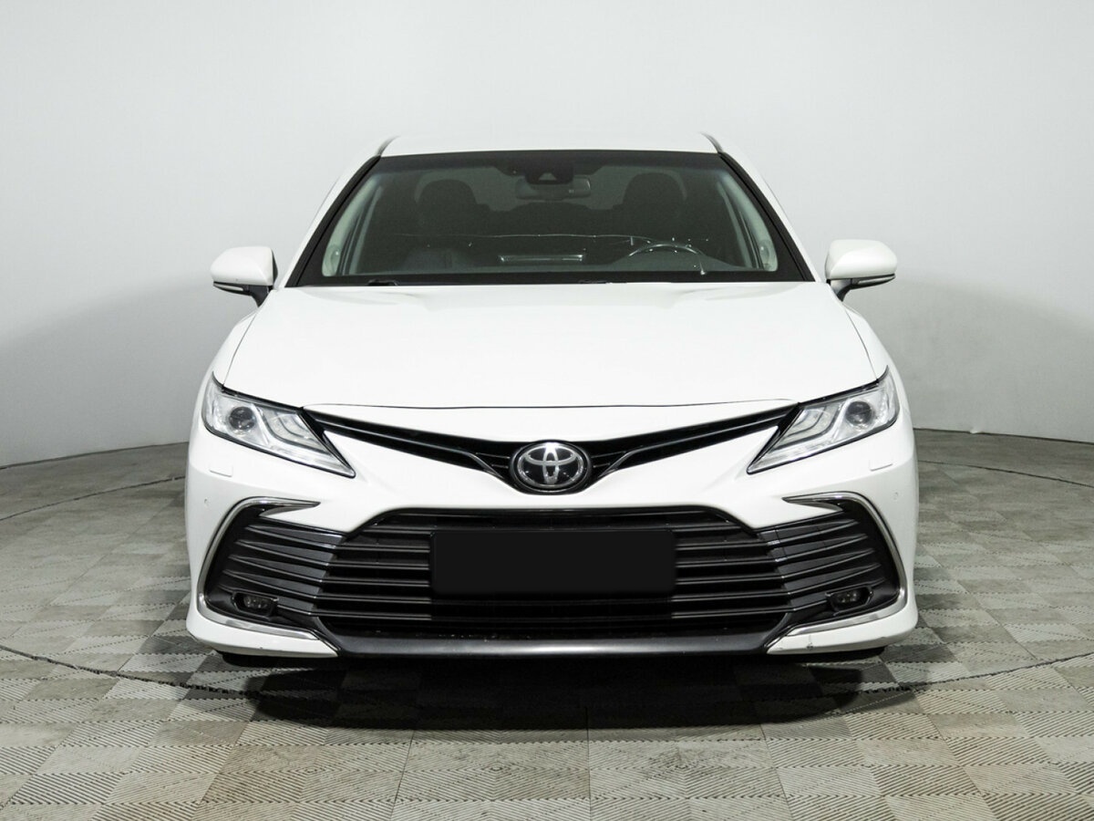 Toyota Camry б/у, 2021, Автоматическая. Фото: #1
