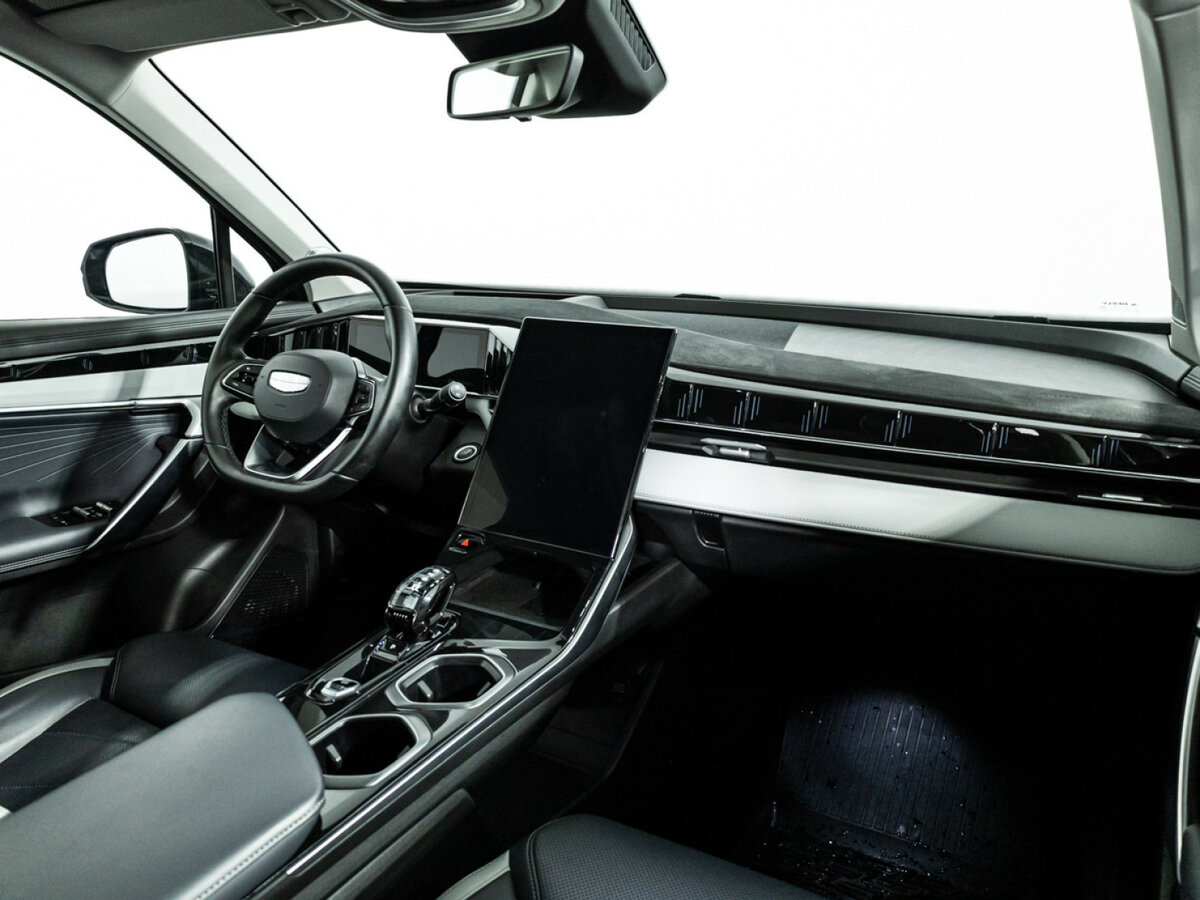 Geely Atlas б/у, 2024, Роботизированная. Фото: #6