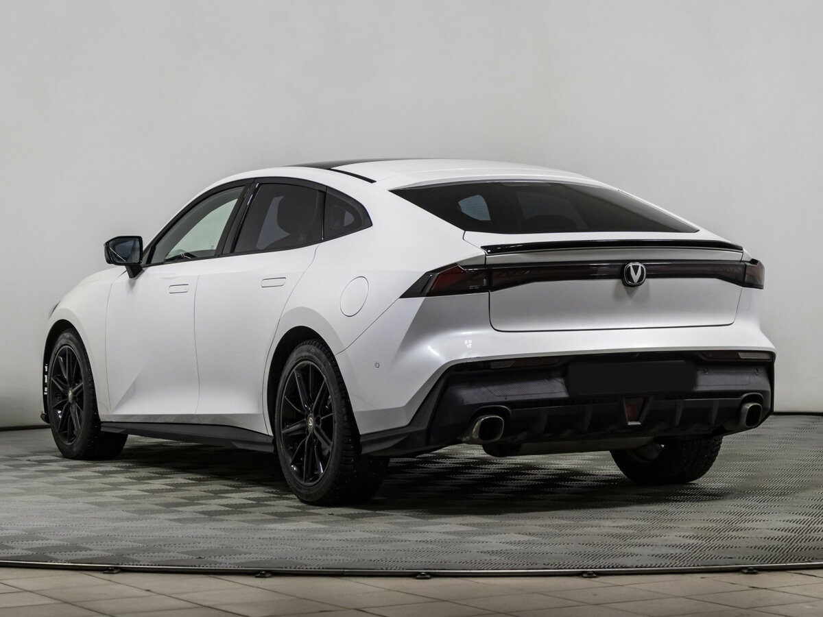 Чанган УНИ-В б/у, 2023, Роботизированная. Фото: #5