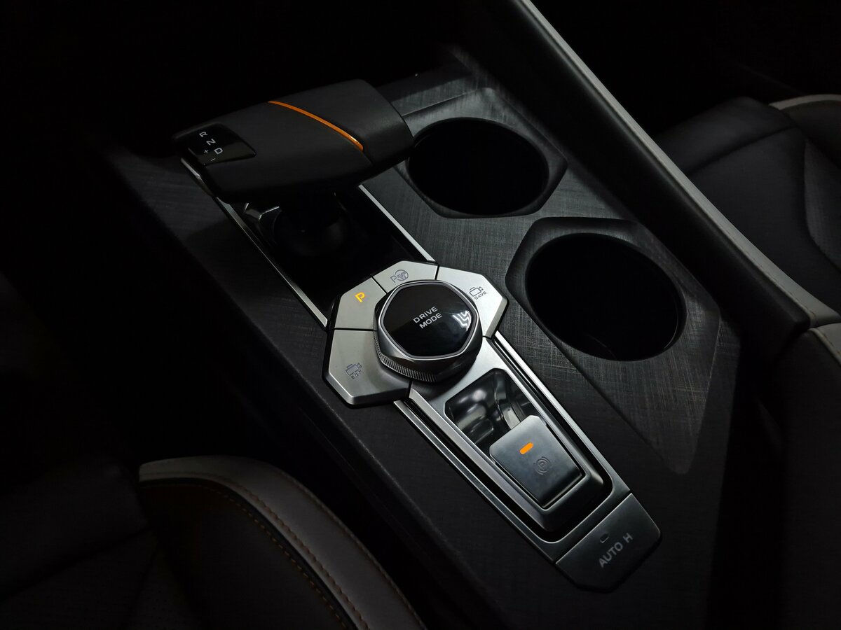 Changan UNI-V б/у, 2024, Роботизированная. Фото: #20