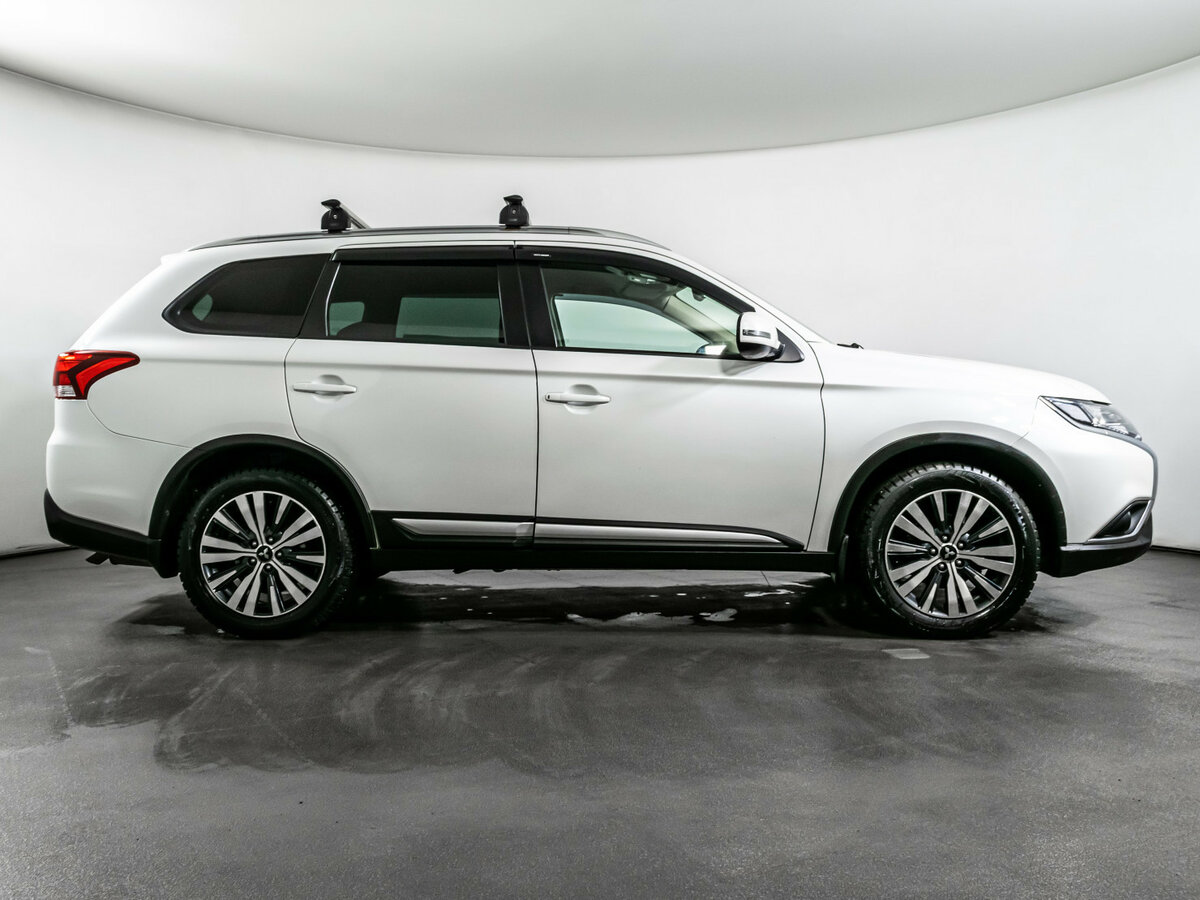 Митсубиши Оутлэндер б/у, 2021, Вариатор. Фото: #3