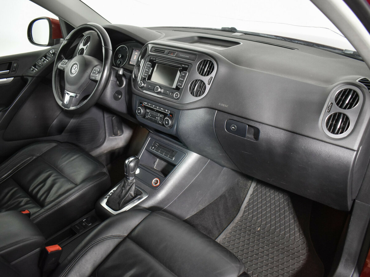 Volkswagen Tiguan б/у, 2013, Автоматическая. Фото: #11