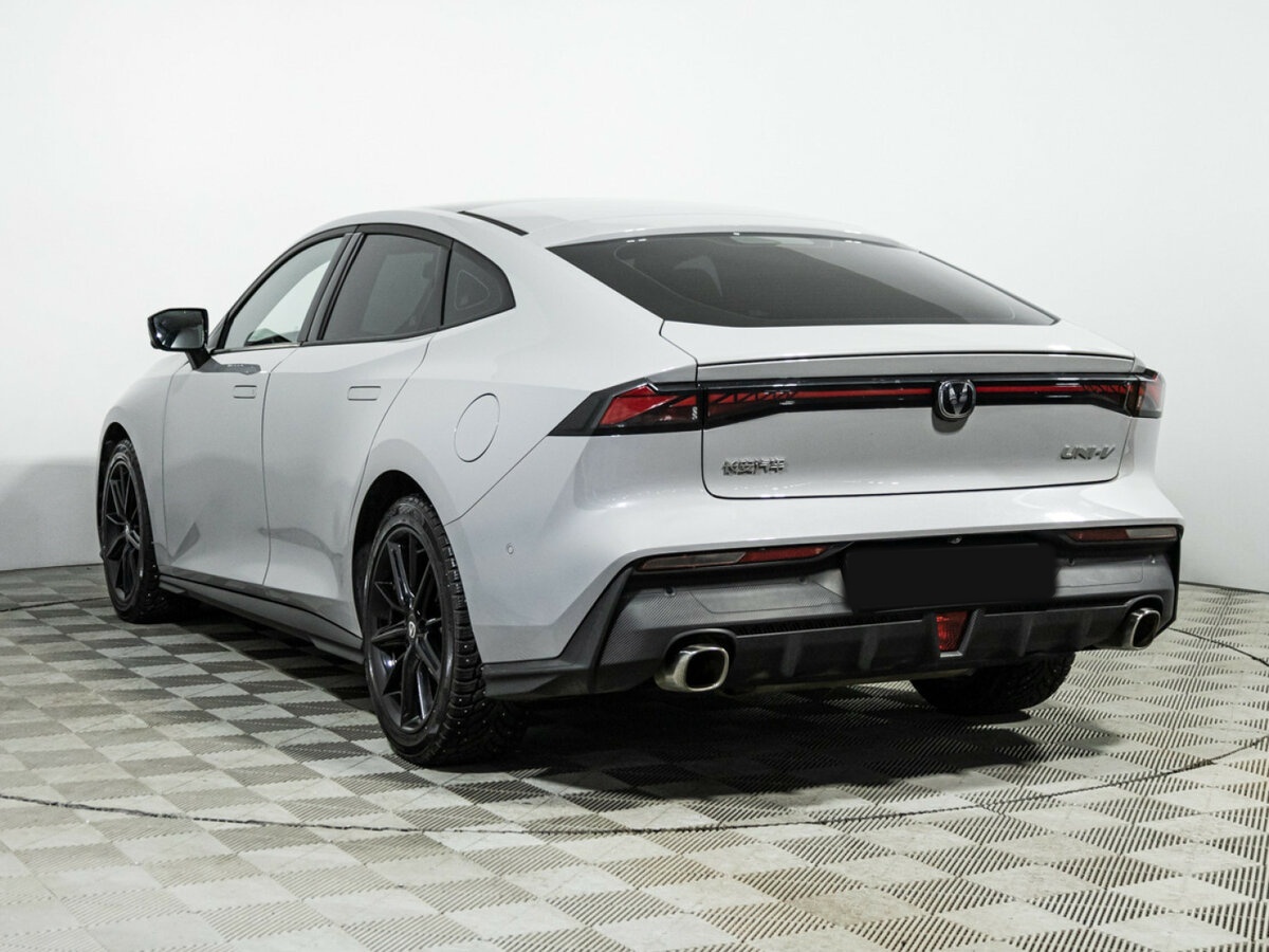 Changan UNI-V б/у, 2024, Роботизированная. Фото: #6