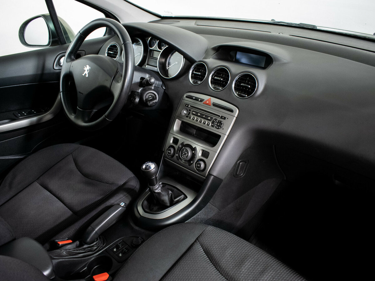 Peugeot 408 б/у, 2013, Механическая. Фото: #9