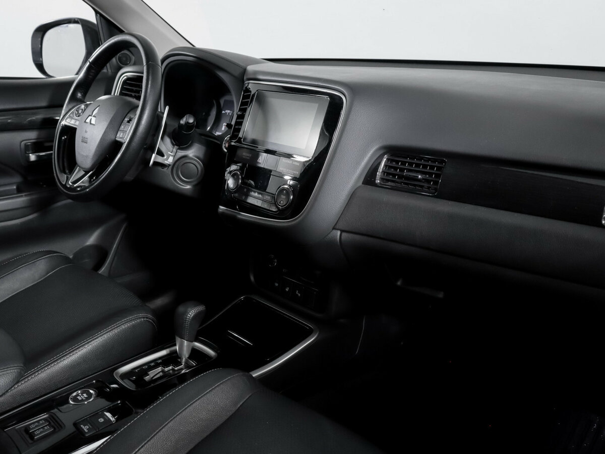 Митсубиши Оутлэндер б/у, 2018, Автоматическая. Фото: #8