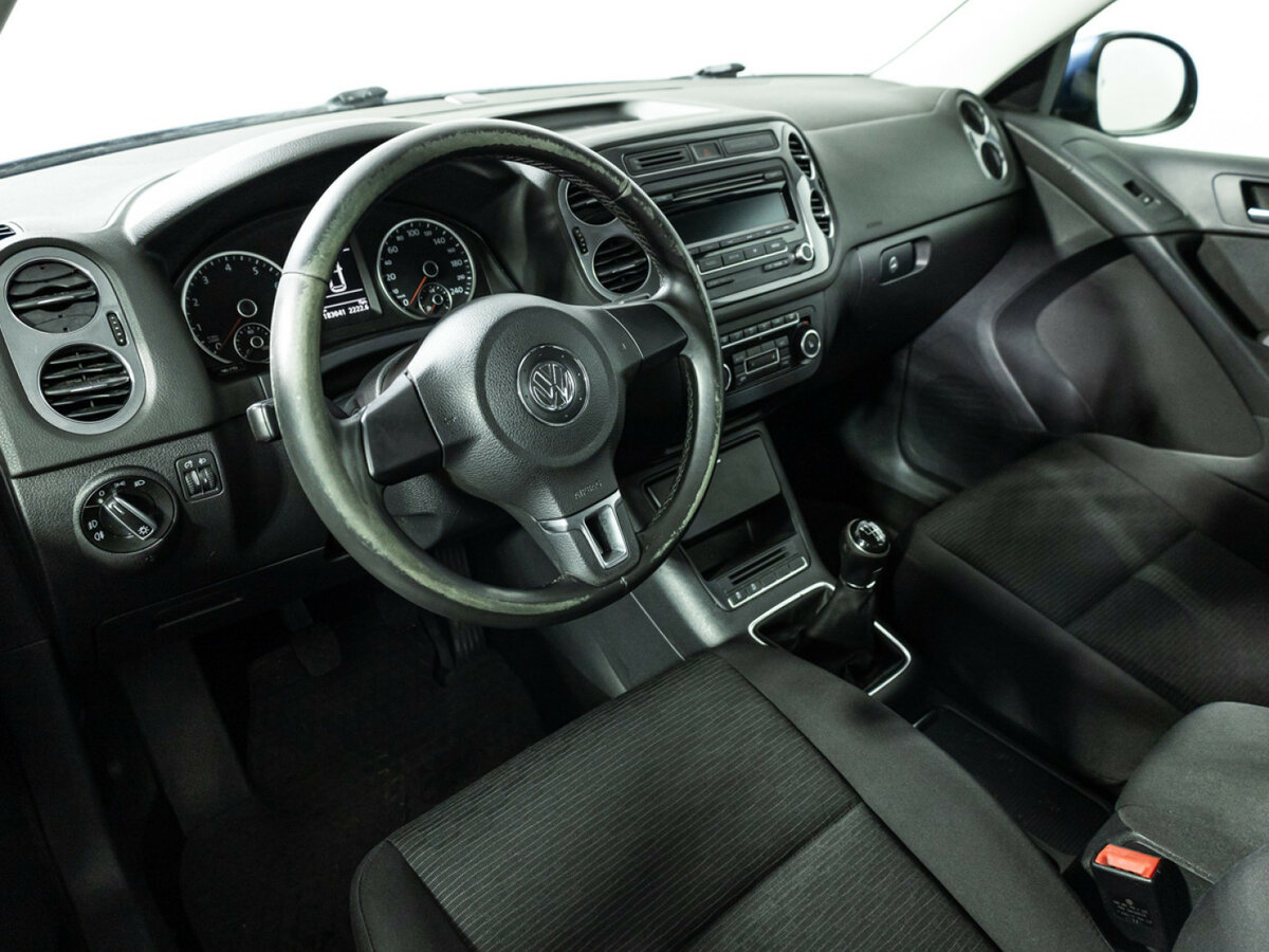 Volkswagen Tiguan б/у, 2013, Механическая. Фото: #10
