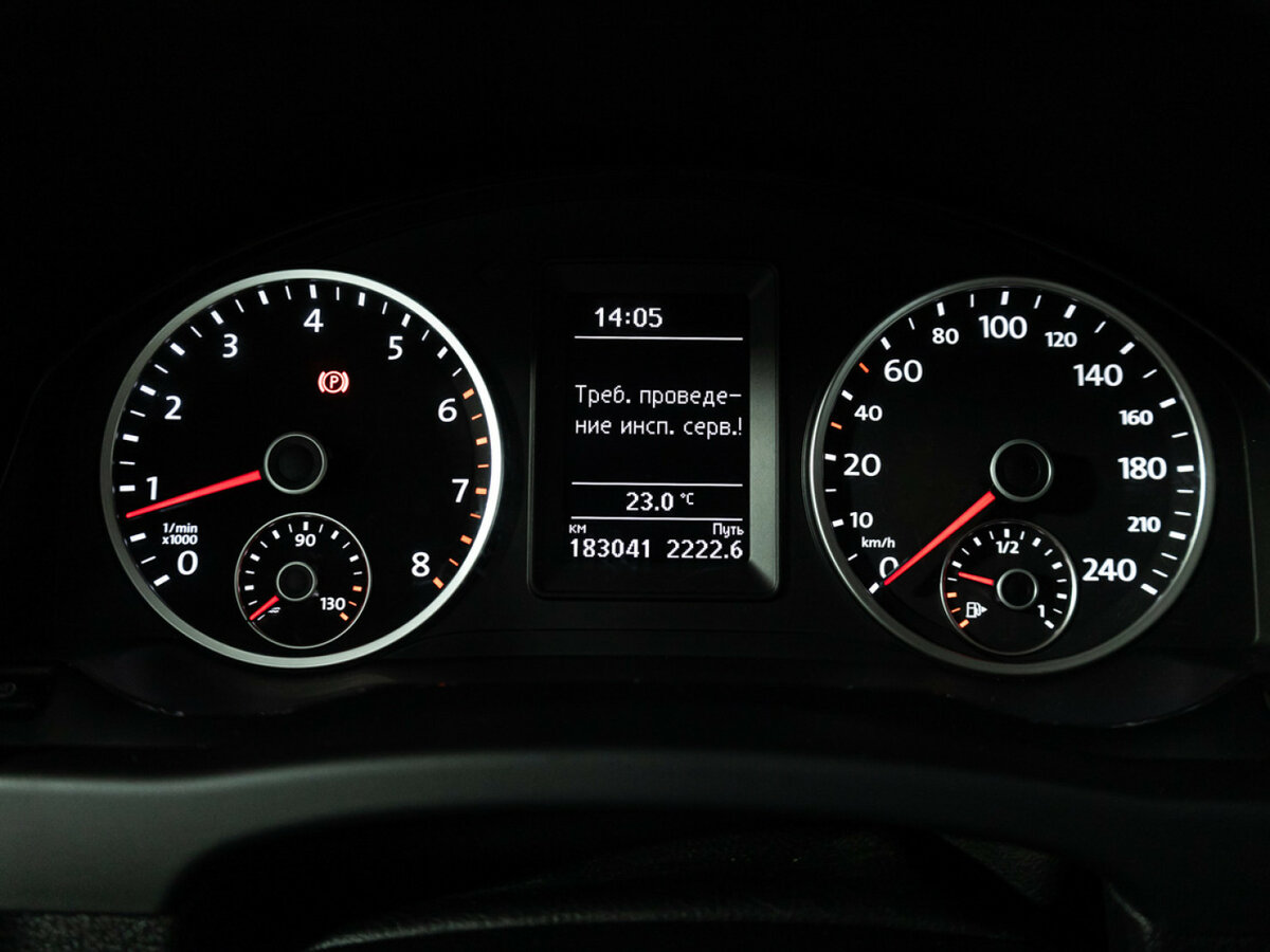 Volkswagen Tiguan б/у, 2013, Механическая. Фото: #11
