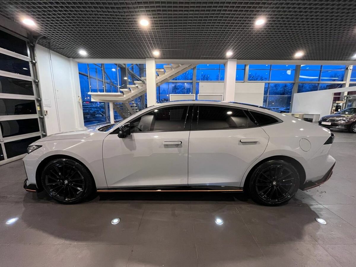 Чанган УНИ-В б/у, 2023, Роботизированная. Фото: #4