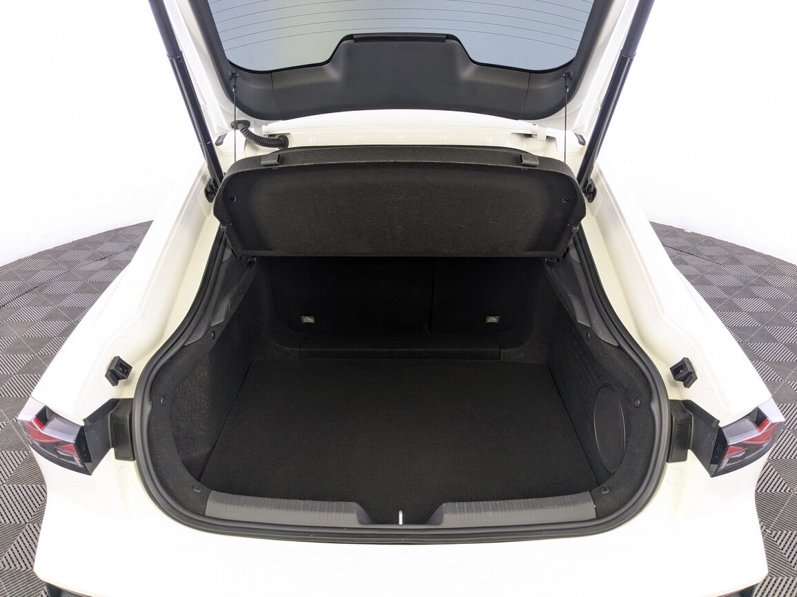 Changan UNI-V б/у, 2023, Роботизированная. Фото: #9