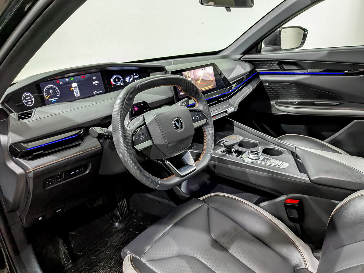 Чанган УНИ-В б/у, 2023, Роботизированная. Фото: #15