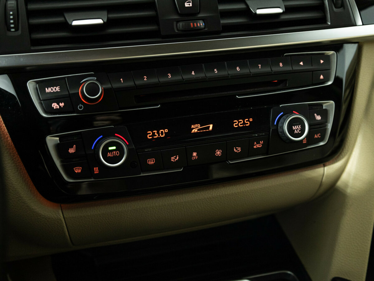 BMW 3 серии б/у, 2015, Автоматическая. Фото: #15