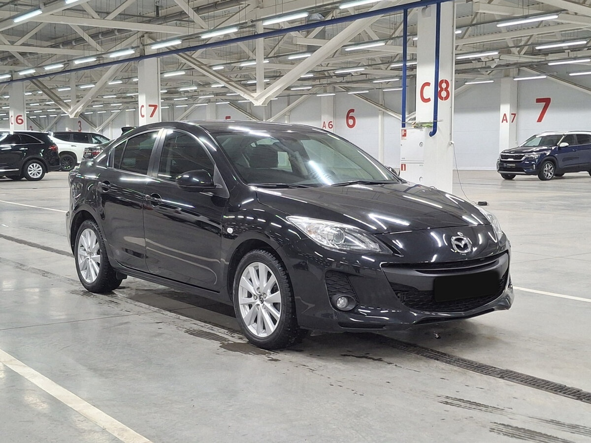 Mazda 3 б/у, 2013, Механическая. Фото: #2