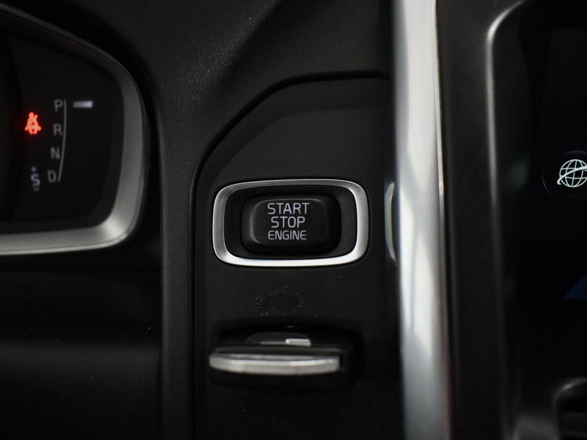 Volvo XC60 б/у, 2014, Автоматическая. Фото: #16