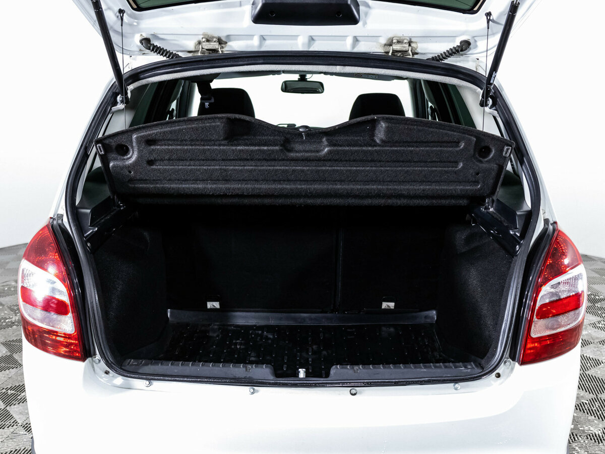 Lada (ВАЗ) Granta б/у, 2023, Механическая. Фото: #15