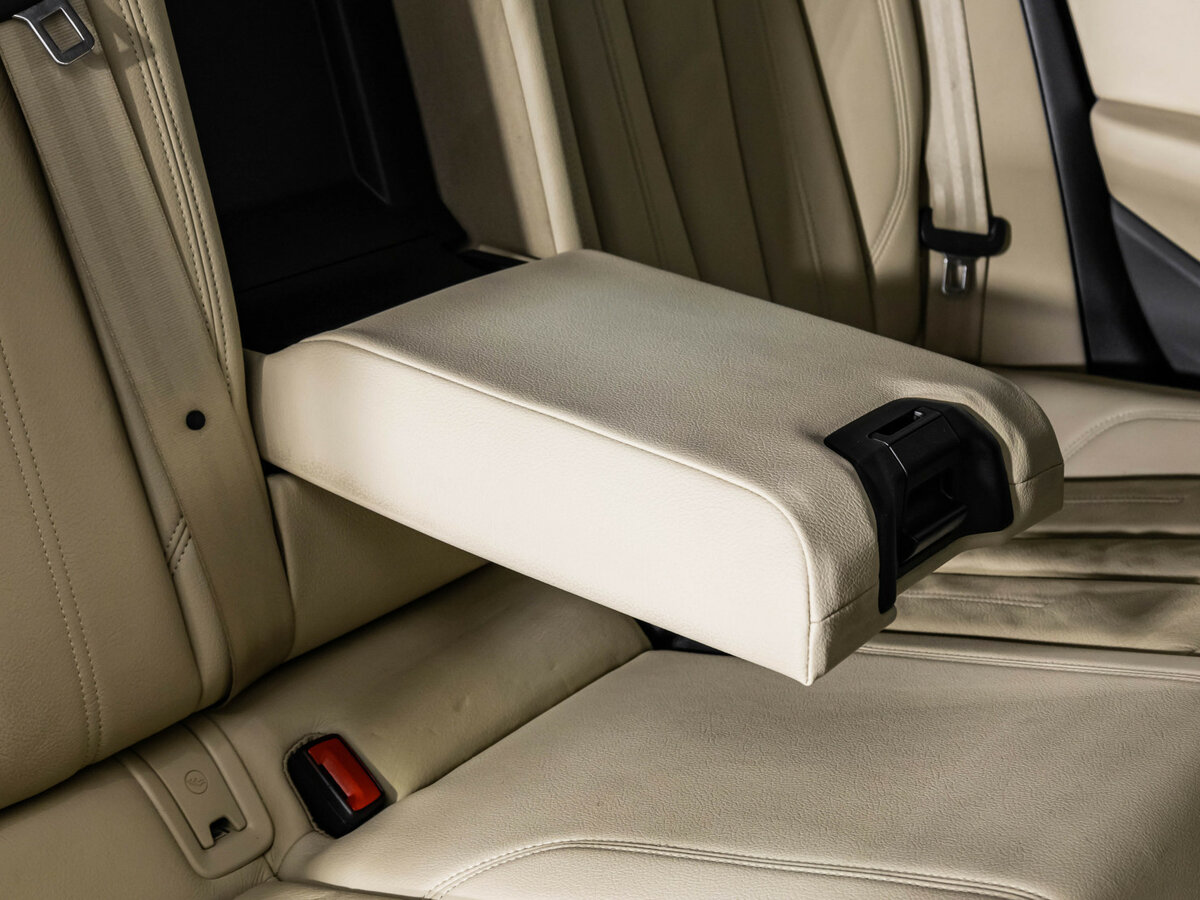 Audi A4 б/у, 2017, Роботизированная. Фото: #19