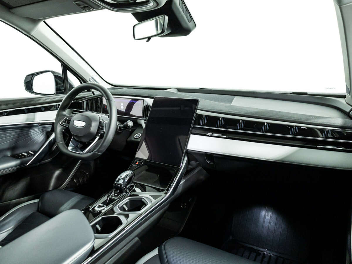 Geely Atlas б/у, 2024, Автоматическая. Фото: #6