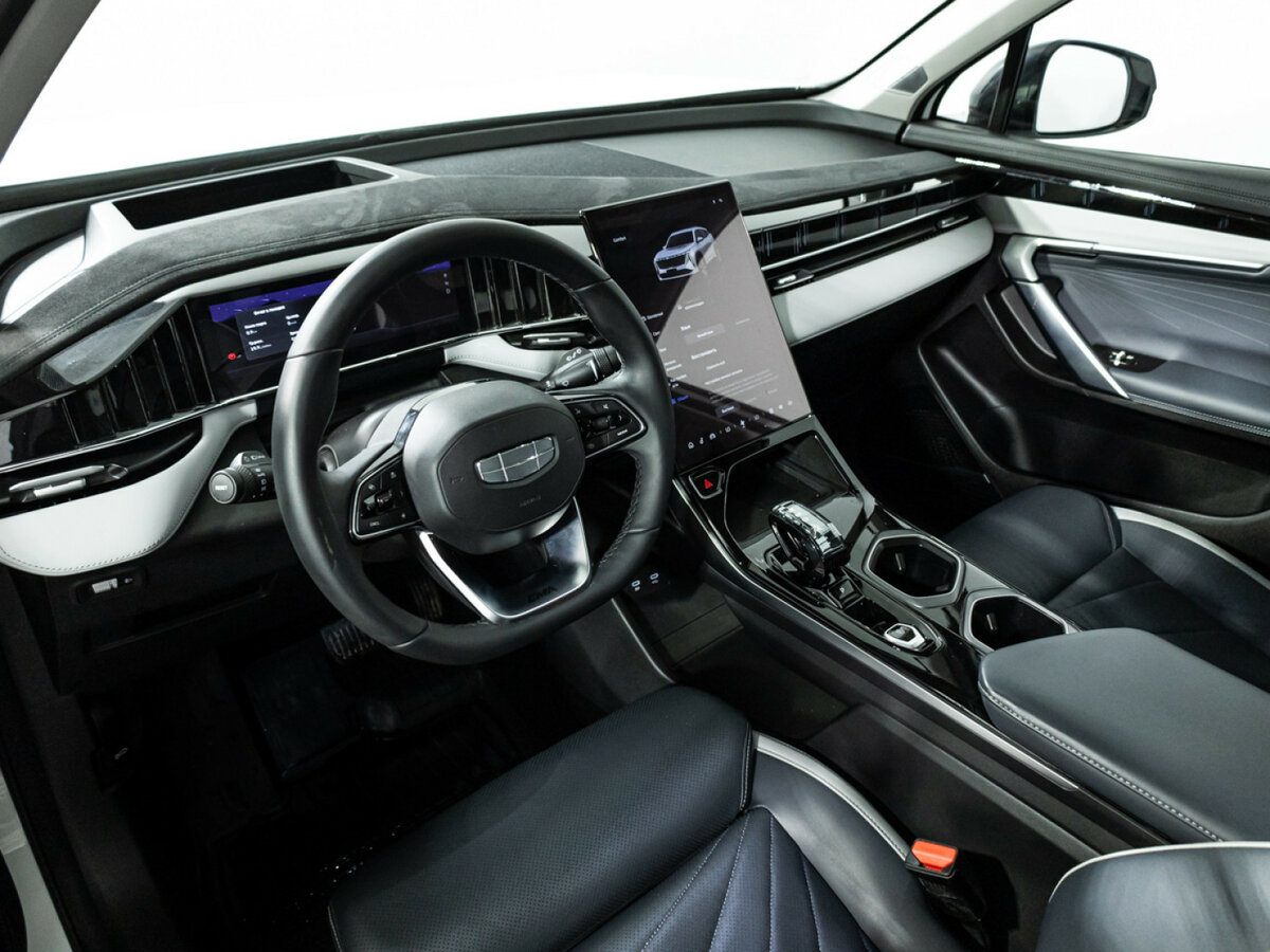 Geely Atlas б/у, 2024, Автоматическая. Фото: #8