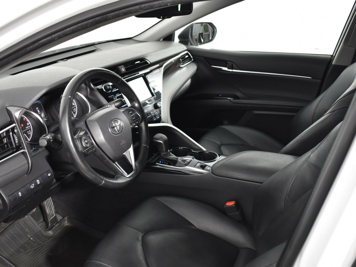Toyota Camry б/у, 2020, Автоматическая. Фото: #6