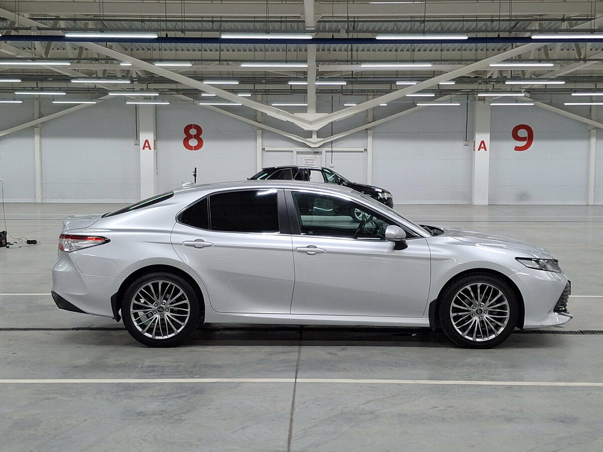 Тойота Камри б/у, 2018, Автоматическая. Фото: #3