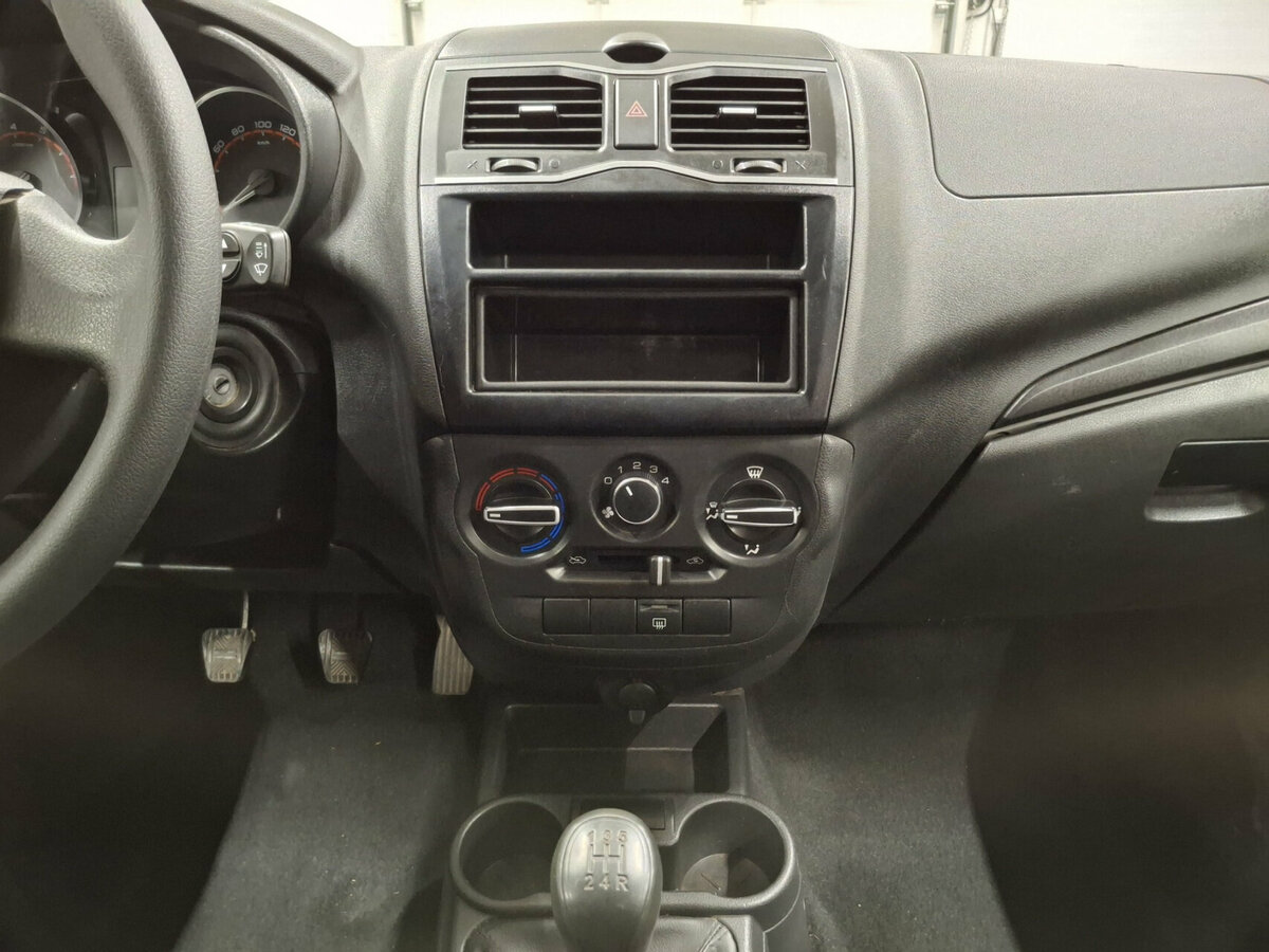 Lada (ВАЗ) Granta б/у, 2020, Механическая. Фото: #14