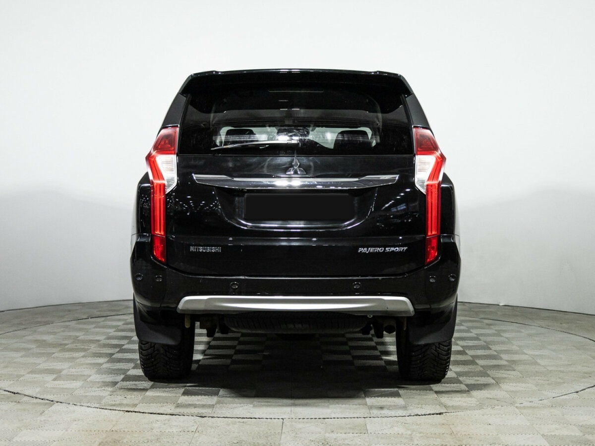 Митсубиши Паджеро Спорт б/у, 2017, Автоматическая. Фото: #4